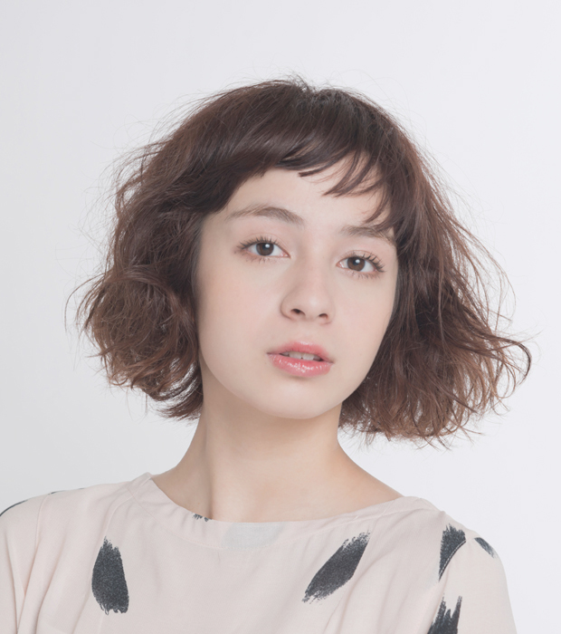 髪型　ヘアカタログ