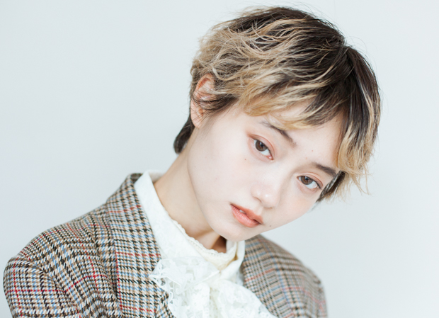 髪型　ヘアカタログ