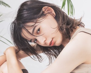 ミディアムレイヤー ヘアスタイル検索結果 Haircatalog Jp ヘアカタログ Jp つぎのわたし選び